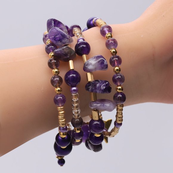 Mybeademporium.com Jewelry - Bracelet with Amethyst stones, unique gold accents and pendants.